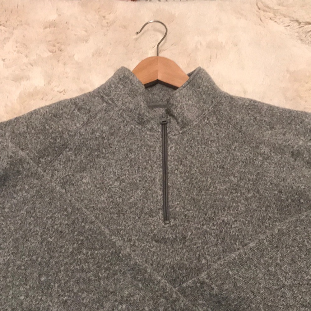 Men’s NWT Gray mock neck quarter zip sweater